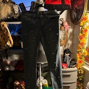 Black Pearl-Studded Skinny Jeans — Women's Stretch Denim